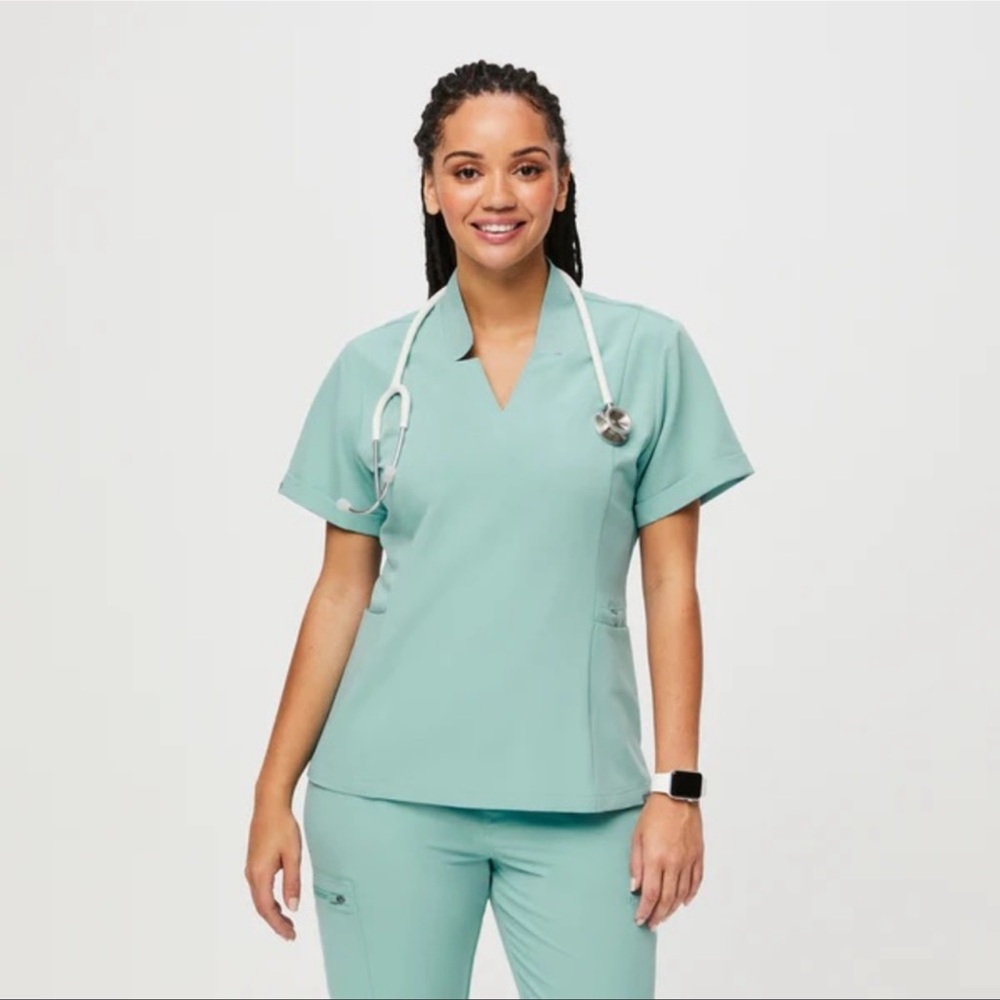 Figs Limited Edition Seaglass scrub top NWT